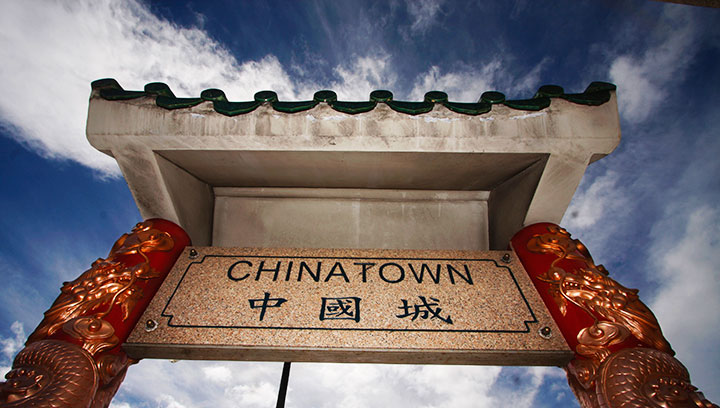 Cumulus-Oahu-Chinatown-Sign