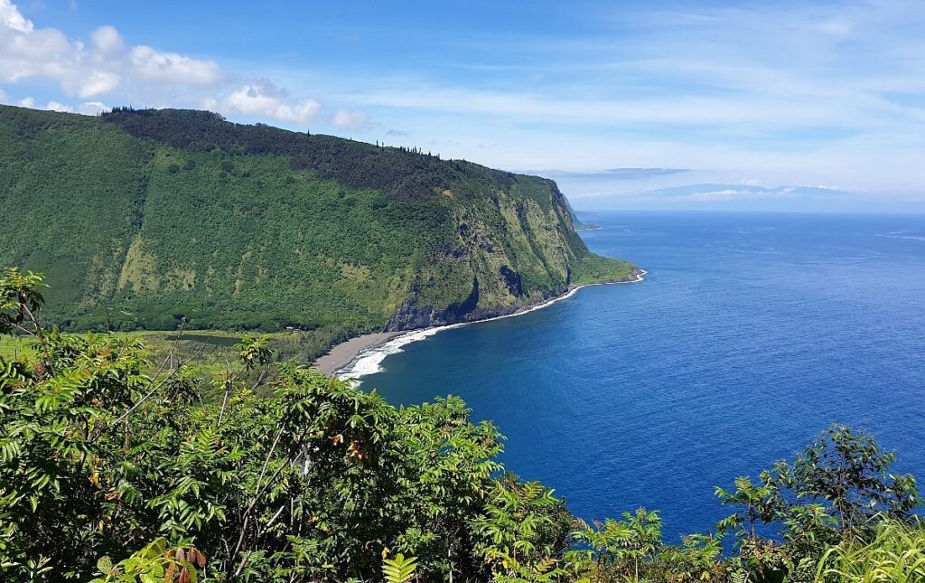 Waipi'o Valley Lookout. Photo credit: HawaiianScribe
